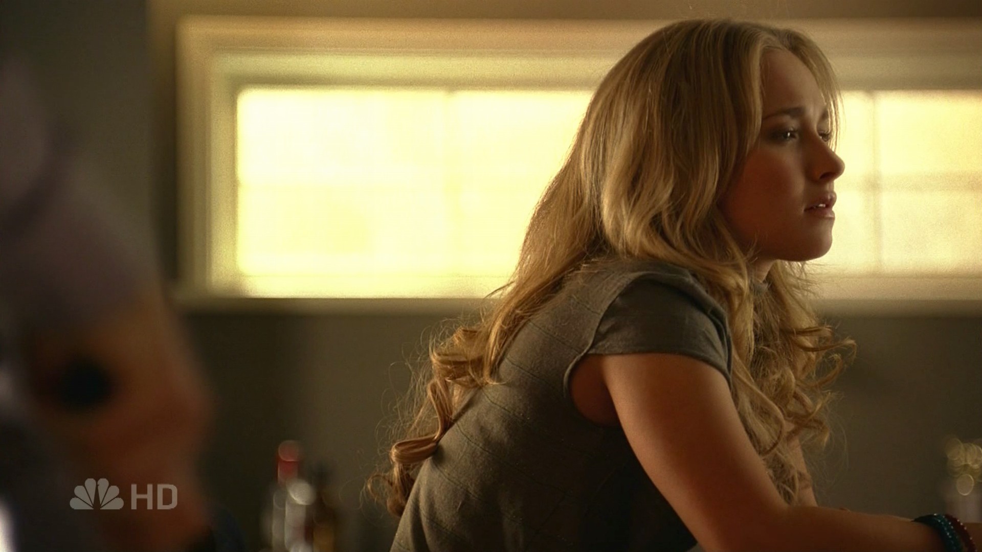 HaydenPanettiere_Heroes_S01E12_HDTV_008.jpg