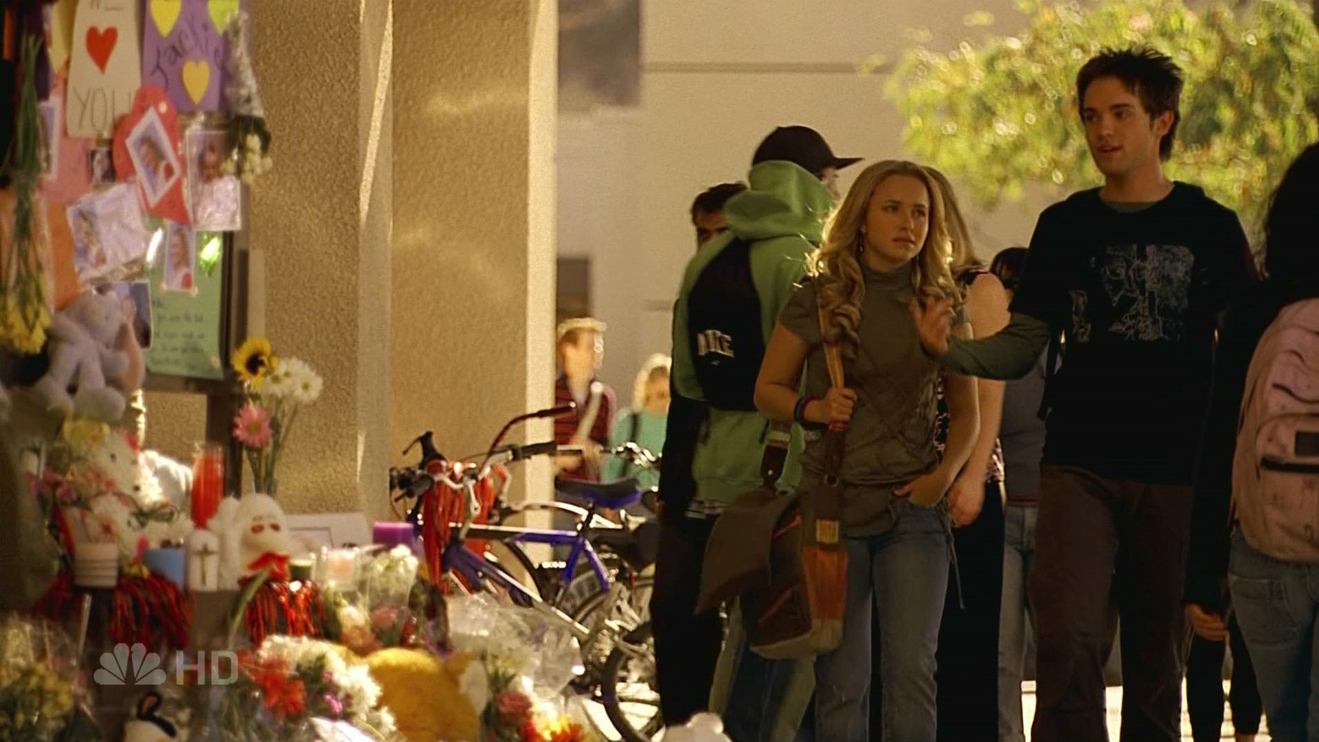 HaydenPanettiere_Heroes_S01E12_HDTV_015.jpg HaydenPanettiere_Heroes_S01E12_HDTV_015.jpg