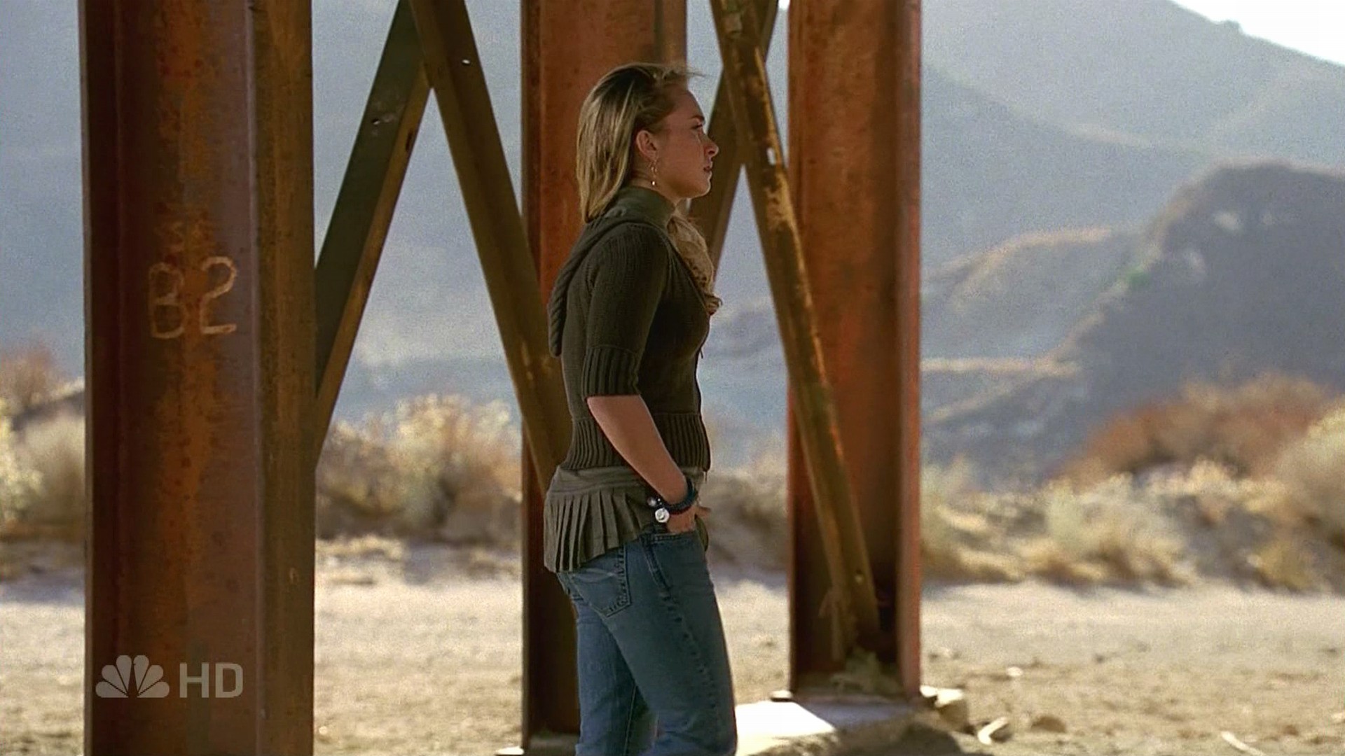 HaydenPanettiere_Heroes_S01E12_HDTV_019.jpg