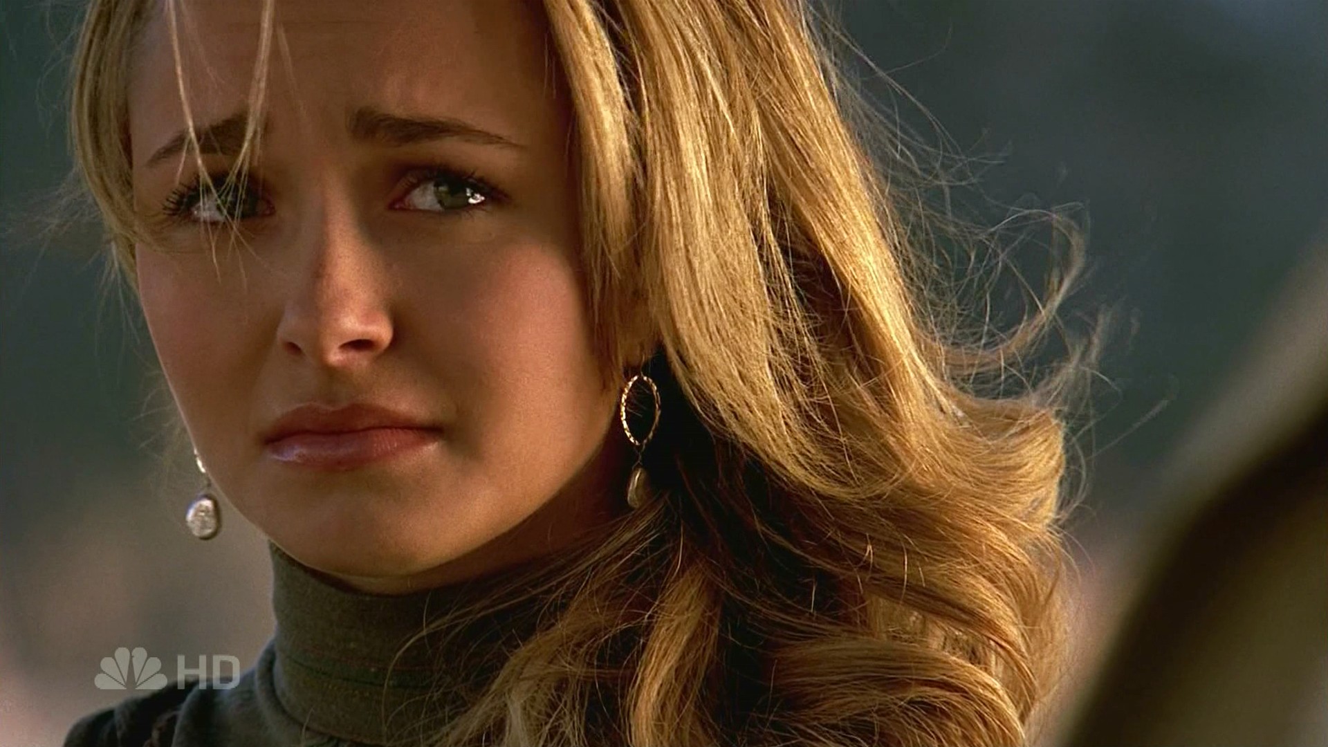HaydenPanettiere_Heroes_S01E12_HDTV_020.jpg