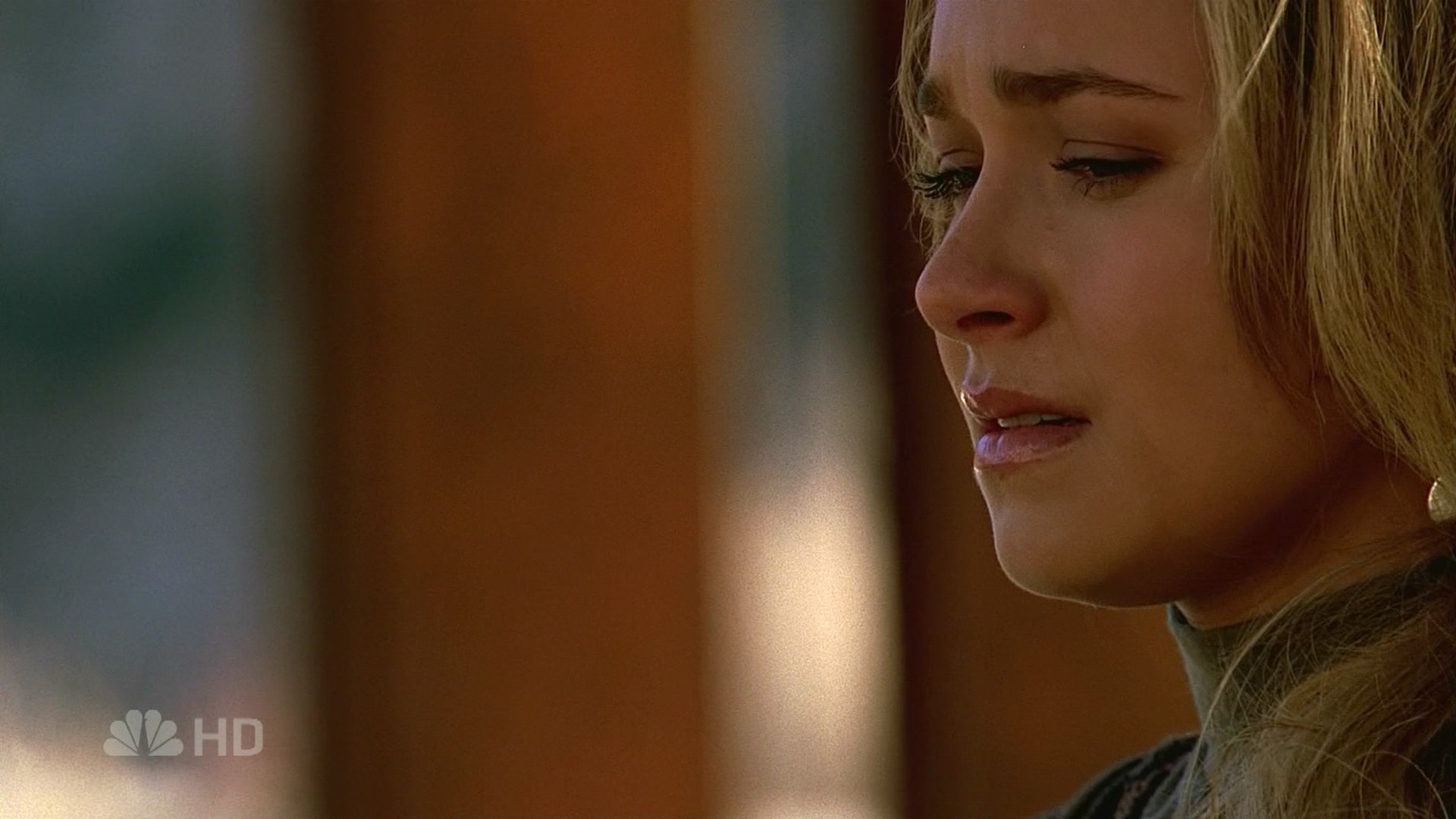 HaydenPanettiere_Heroes_S01E12_HDTV_024.jpg