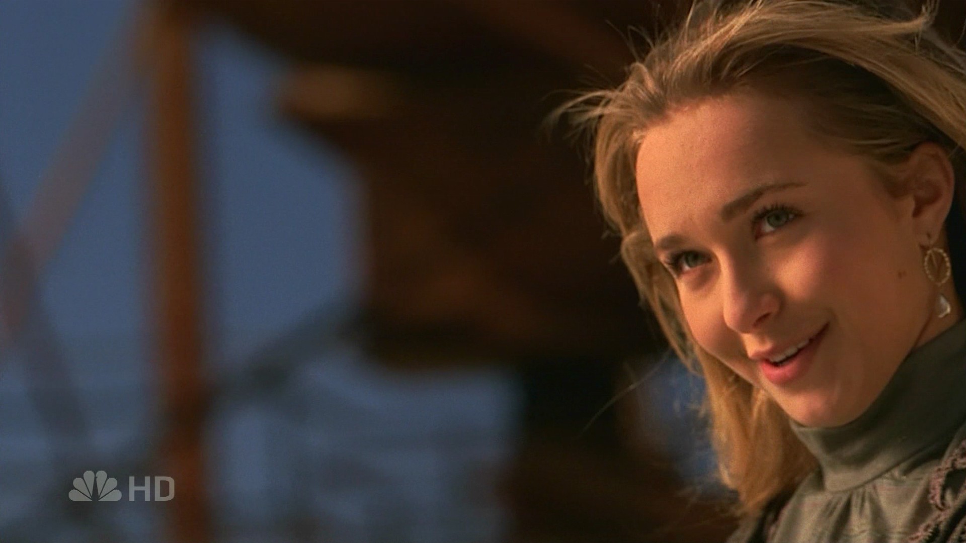 HaydenPanettiere_Heroes_S01E12_HDTV_033.jpg