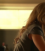 HaydenPanettiere_Heroes_S01E12_HDTV_005.jpg