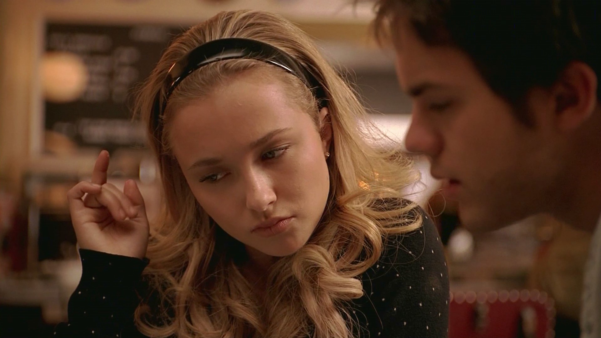 HaydenPanettiere_Heroes_S01E13_HDTV_023.jpg