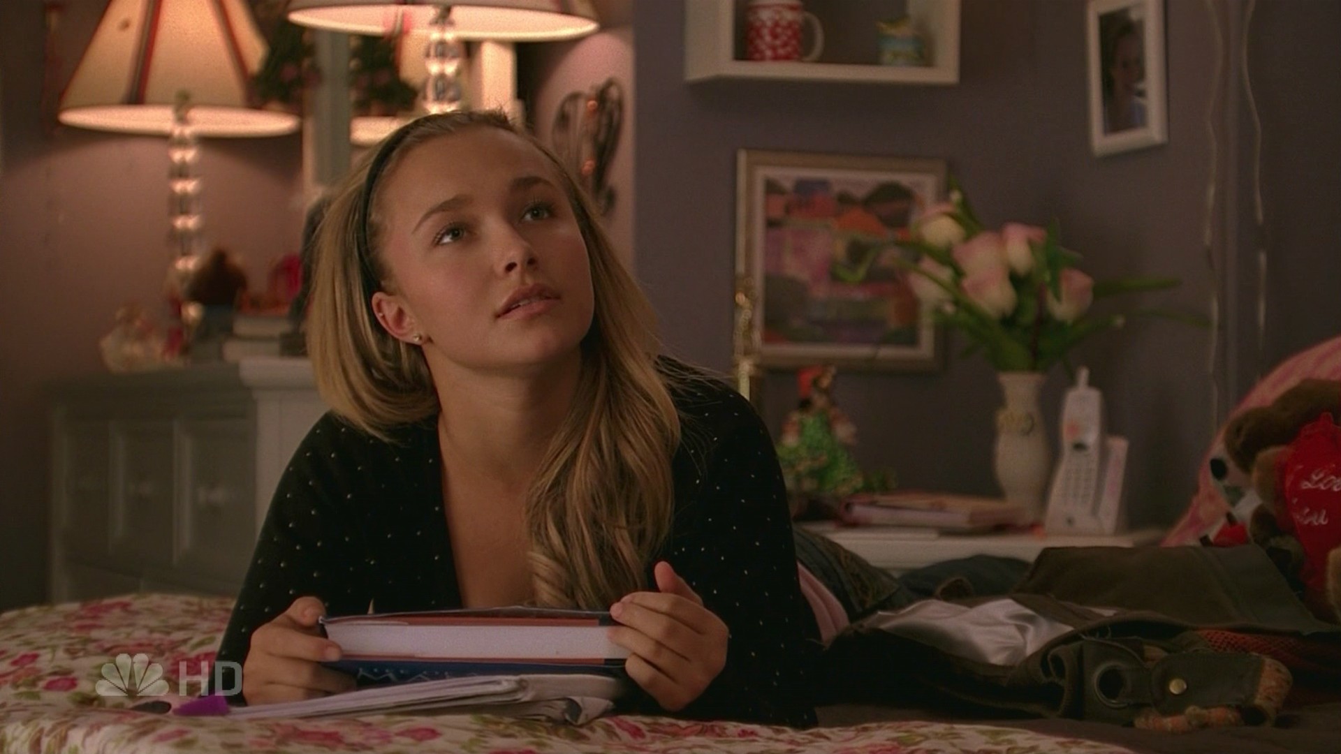 HaydenPanettiere_Heroes_S01E13_HDTV_033.jpg HaydenPanettiere_Heroes_S01E13_HDTV_033.jpg