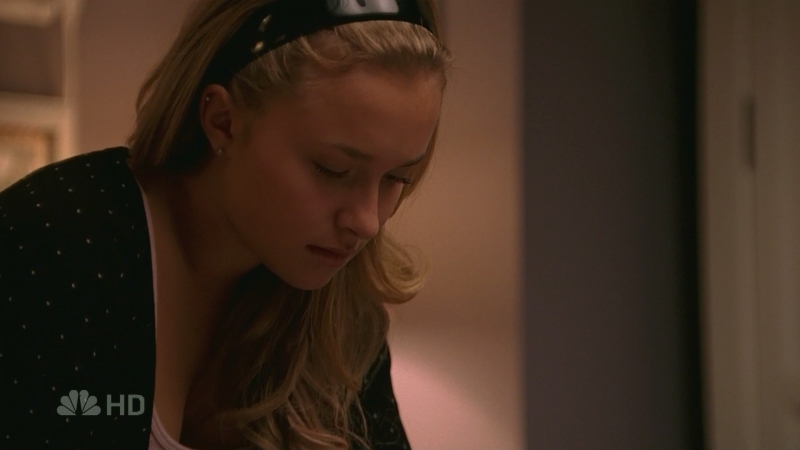 HaydenPanettiere_Heroes_S01E13_HDTV_041.jpg