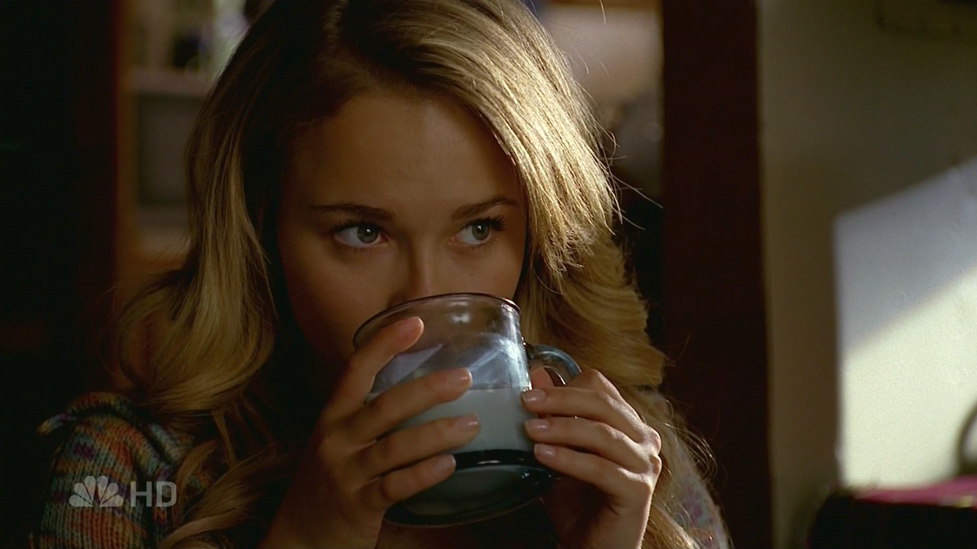 HaydenPanettiere_Heroes_S01E14_HDTV_032.jpg HaydenPanettiere_Heroes_S01E14_HDTV_032.jpg