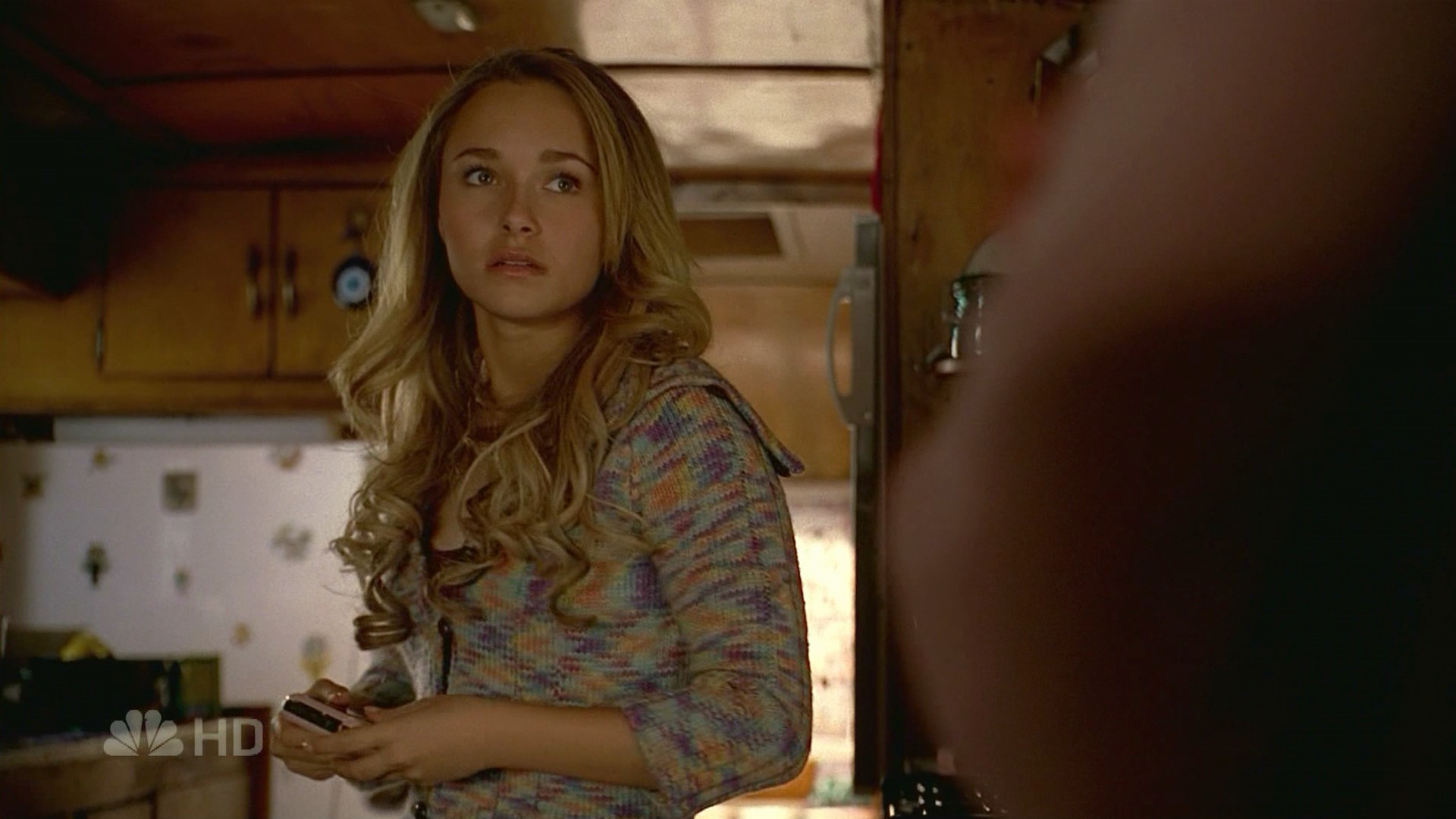 HaydenPanettiere_Heroes_S01E14_HDTV_036.jpg HaydenPanettiere_Heroes_S01E14_HDTV_036.jpg