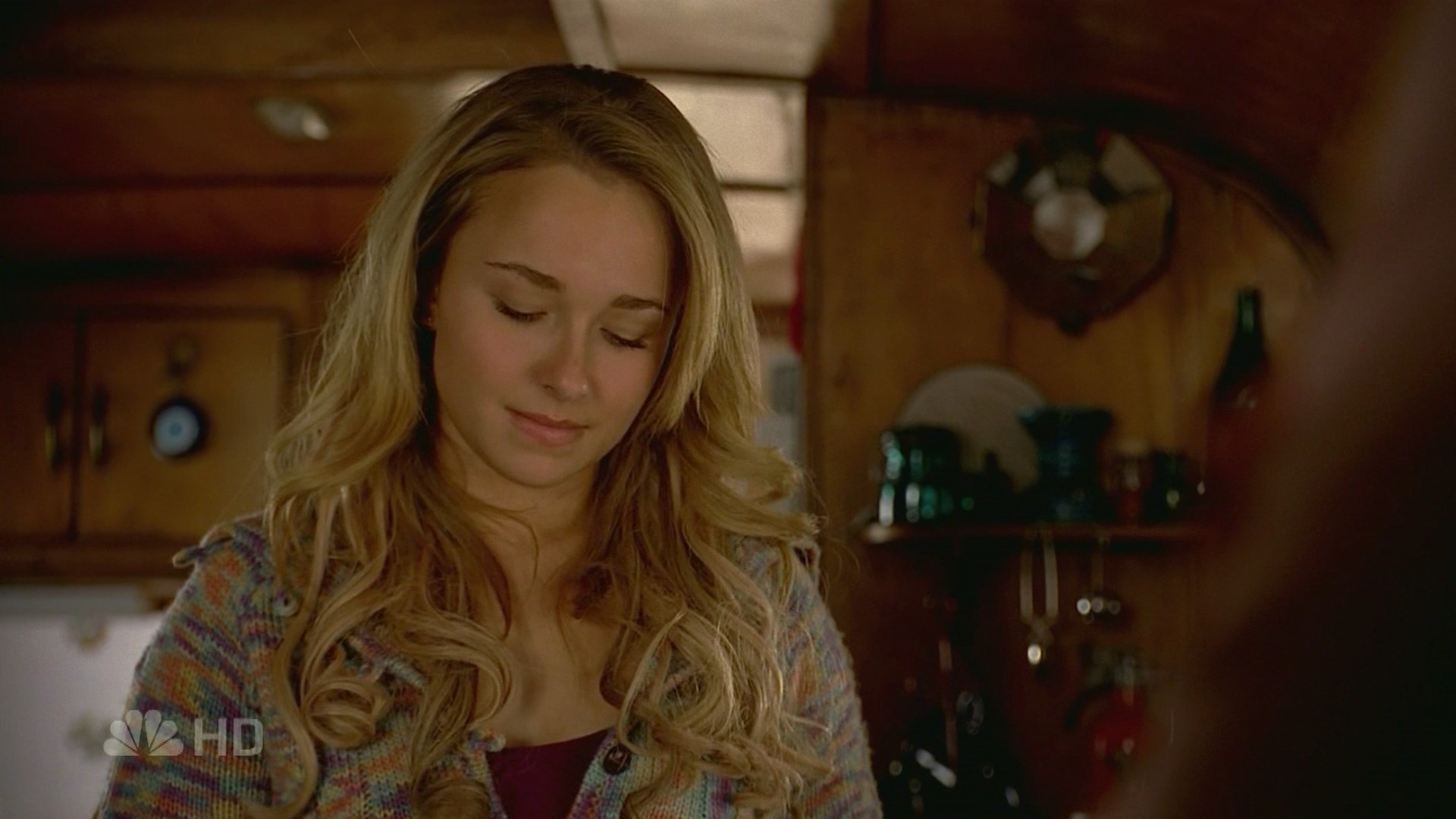 HaydenPanettiere_Heroes_S01E14_HDTV_038.jpg HaydenPanettiere_Heroes_S01E14_HDTV_038.jpg