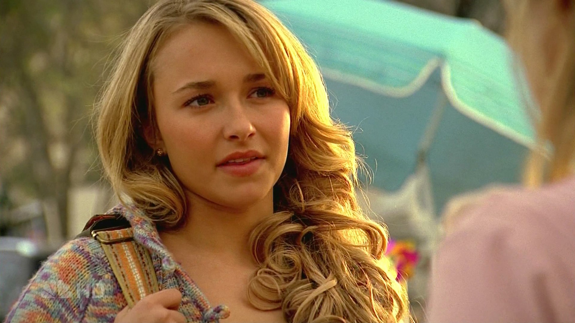 HaydenPanettiere_Heroes_S01E14_HDTV_045.jpg