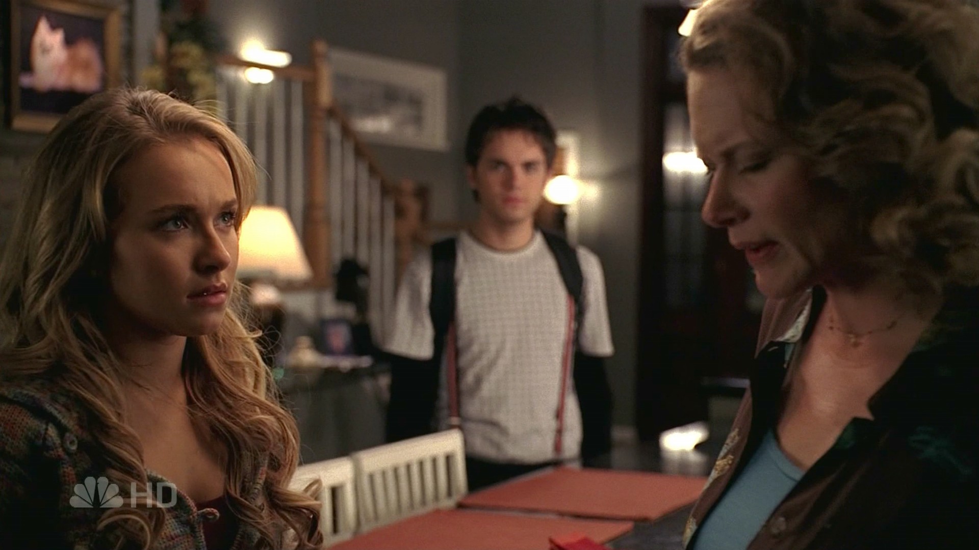 HaydenPanettiere_Heroes_S01E14_HDTV_051.jpg HaydenPanettiere_Heroes_S01E14_HDTV_051.jpg