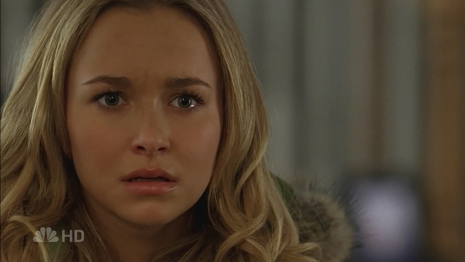 HaydenPanettiere_Heroes_S01E16_HDTV_002.jpg