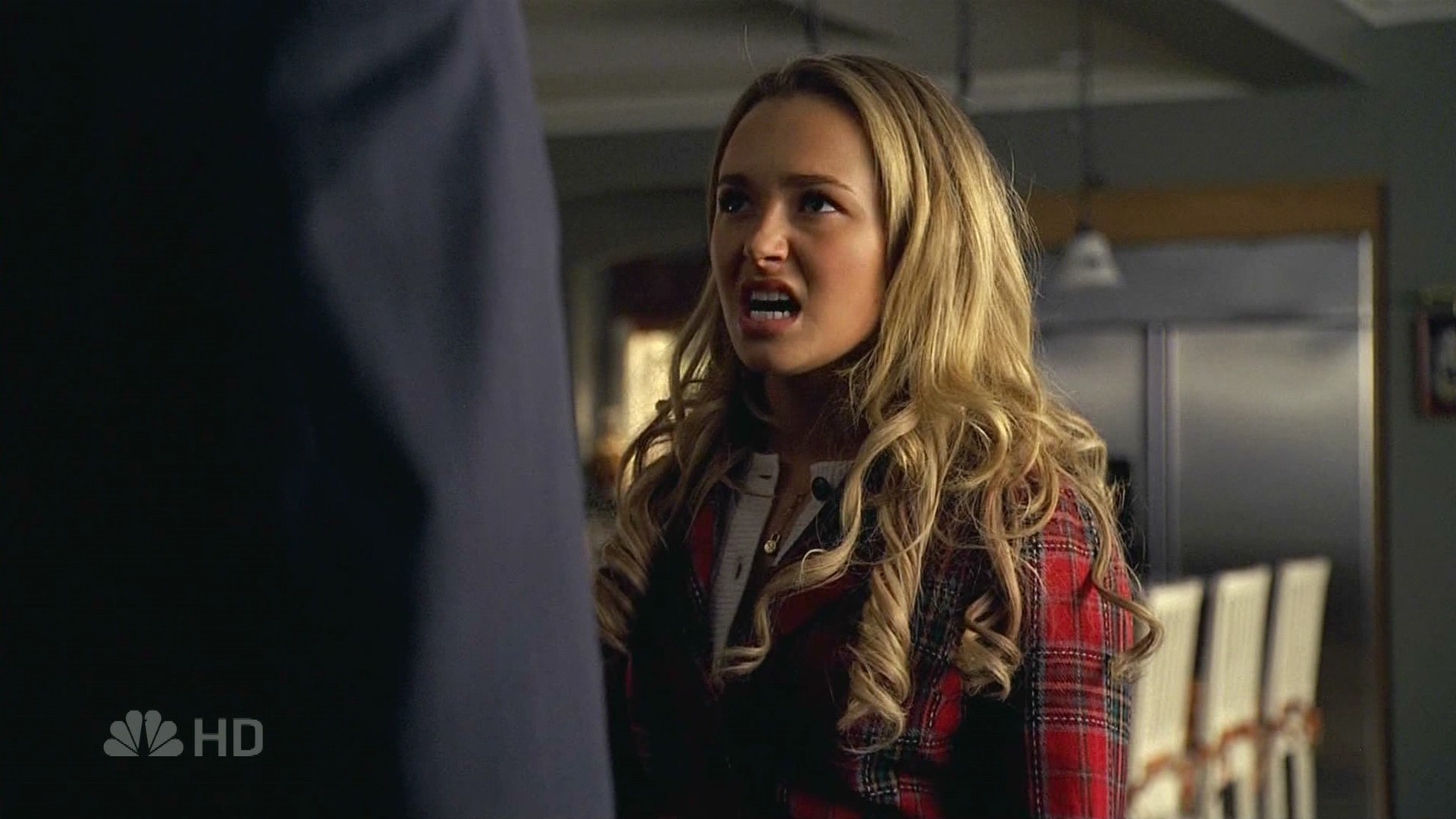HaydenPanettiere_Heroes_S01E16_HDTV_034.jpg HaydenPanettiere_Heroes_S01E16_HDTV_034.jpg