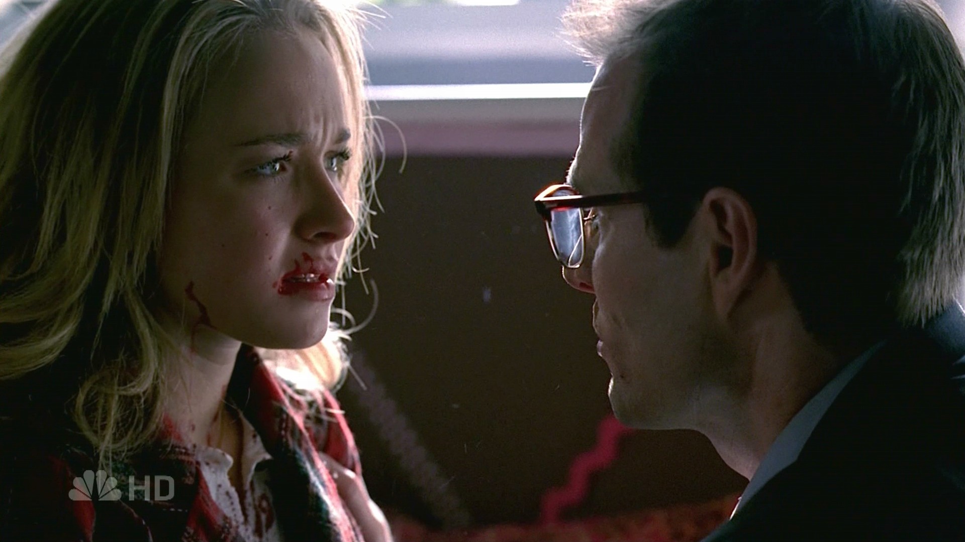 HaydenPanettiere_Heroes_S01E17_HDTV_036.jpg