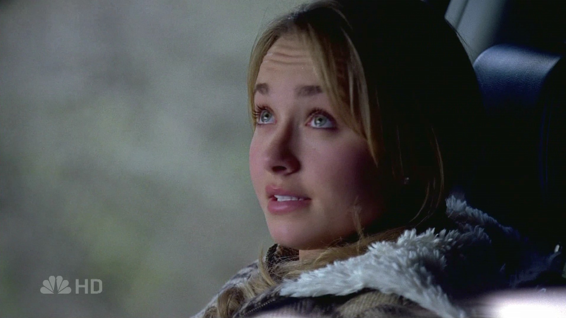 HaydenPanettiere_Heroes_S01E17_HDTV_068.jpg
