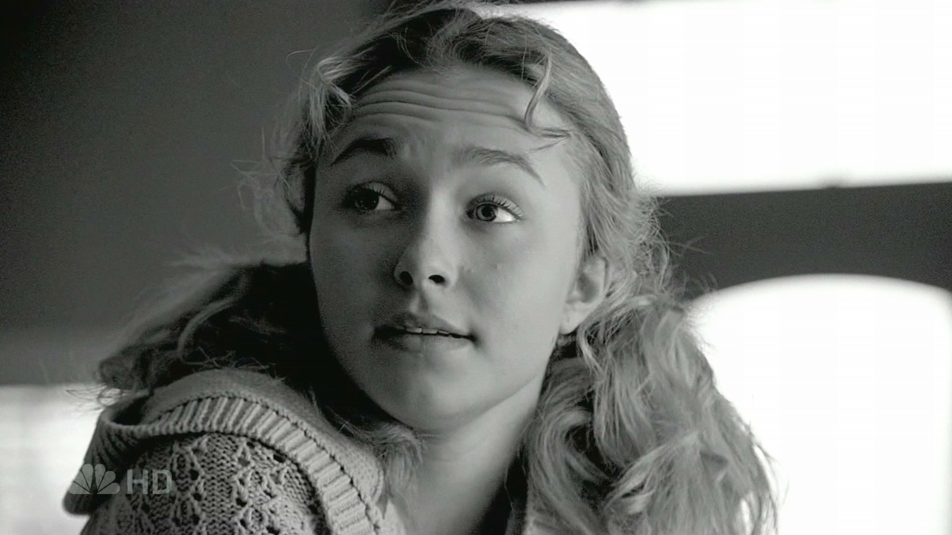 HaydenPanettiere_Heroes_S01E17_HDTV_071.jpg