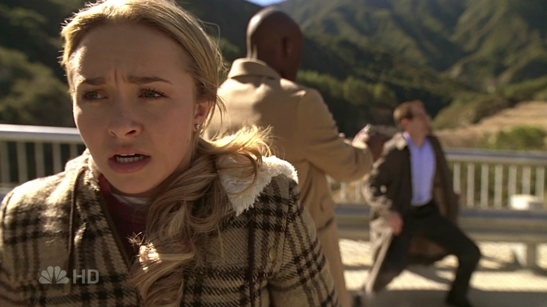 HaydenPanettiere_Heroes_S01E17_HDTV_092.jpg HaydenPanettiere_Heroes_S01E17_HDTV_092.jpg