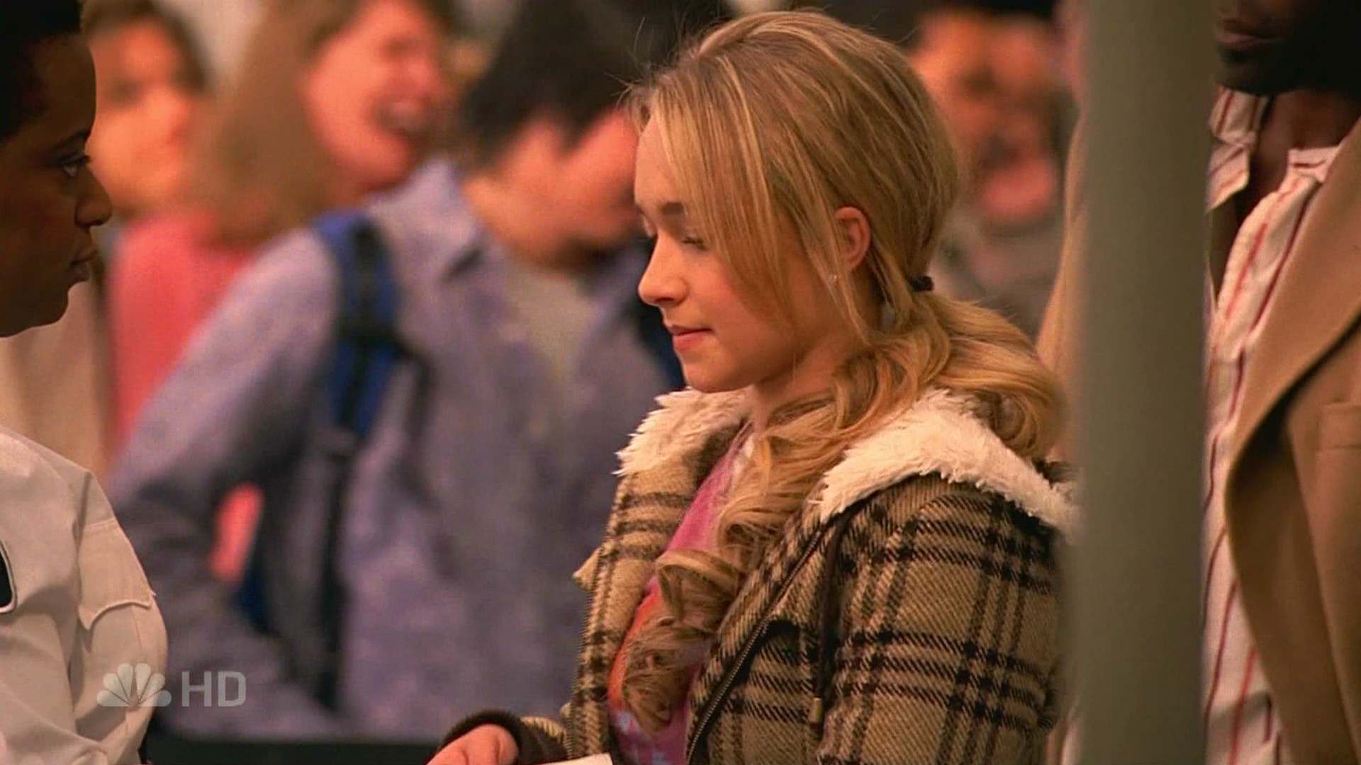 HaydenPanettiere_Heroes_S01E18_HDTV_019.jpg