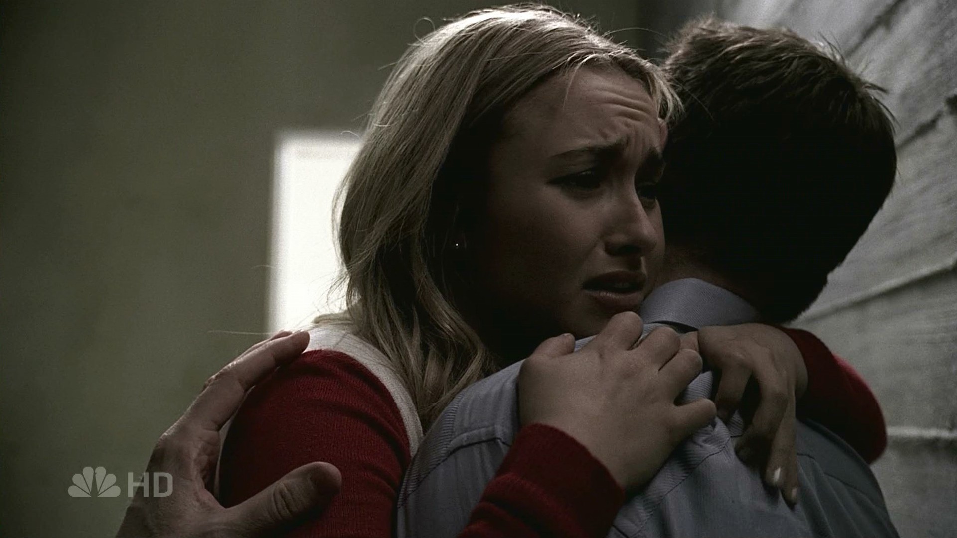 HaydenPanettiere_Heroes_S01E19_HDTV_003.jpg