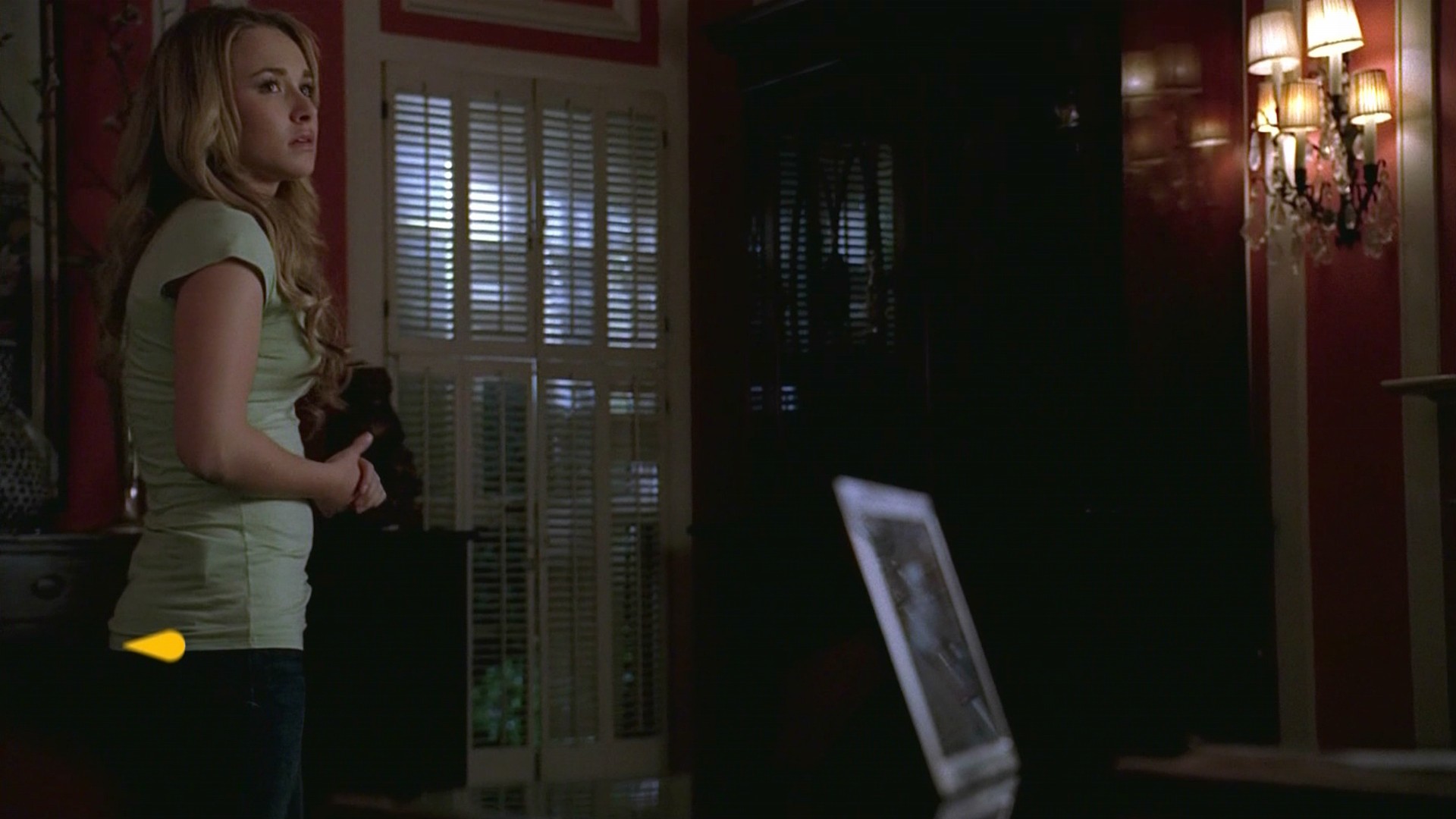 HaydenPanettiere_Heroes_S01E19_HDTV_029.jpg