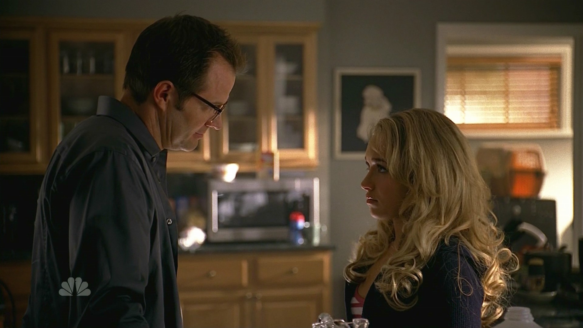 HaydenPanettiere_Heroes_S01E02_HDTV_008.jpg HaydenPanettiere_Heroes_S01E02_HDTV_008.jpg