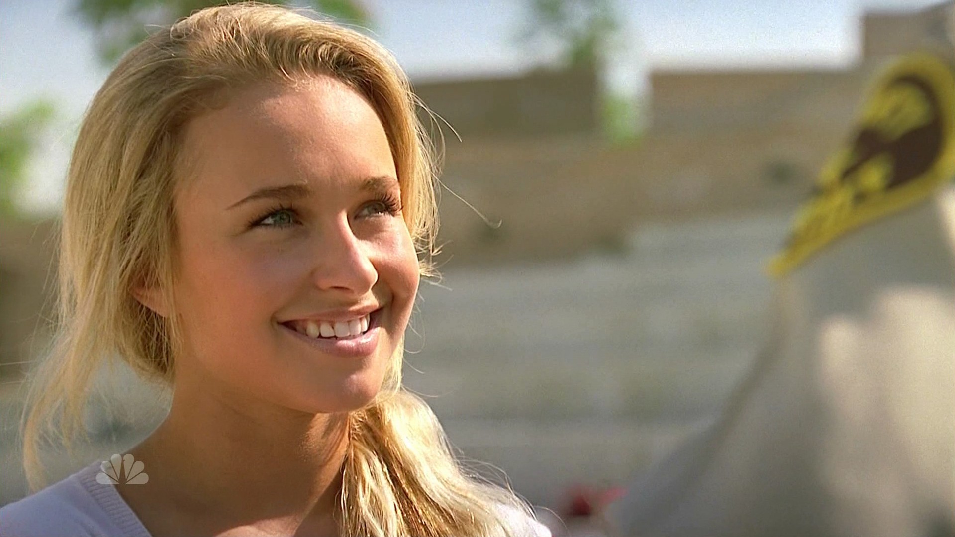 HaydenPanettiere_Heroes_S01E02_HDTV_021.jpg HaydenPanettiere_Heroes_S01E02_HDTV_021.jpg