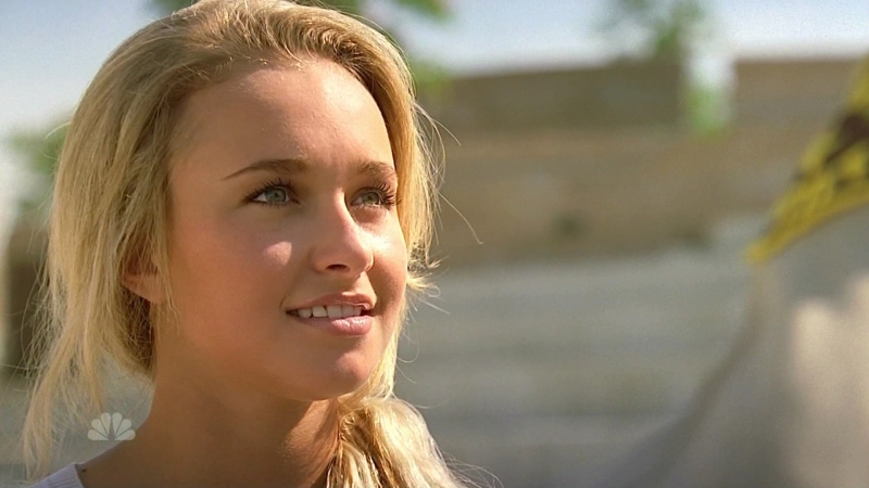 HaydenPanettiere_Heroes_S01E02_HDTV_022.jpg