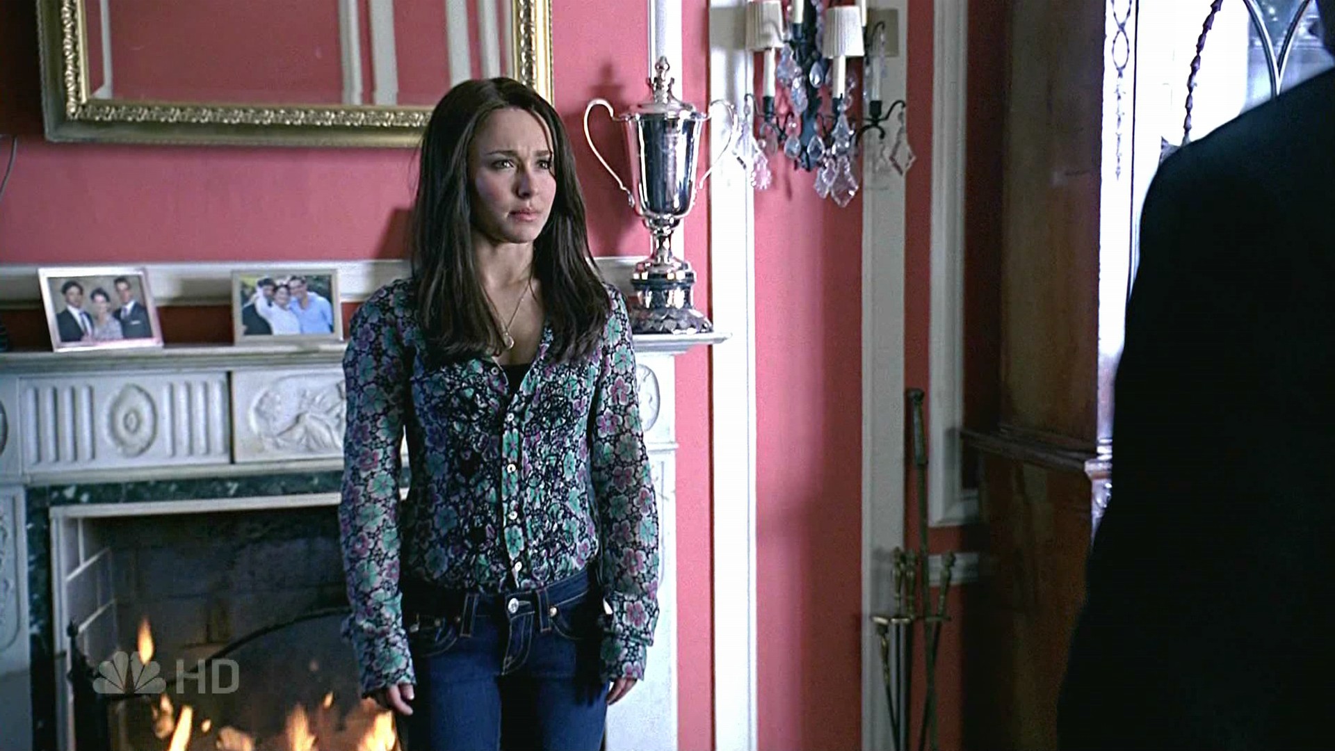 HaydenPanettiere_Heroes_S01E20_HDTV_039.jpg