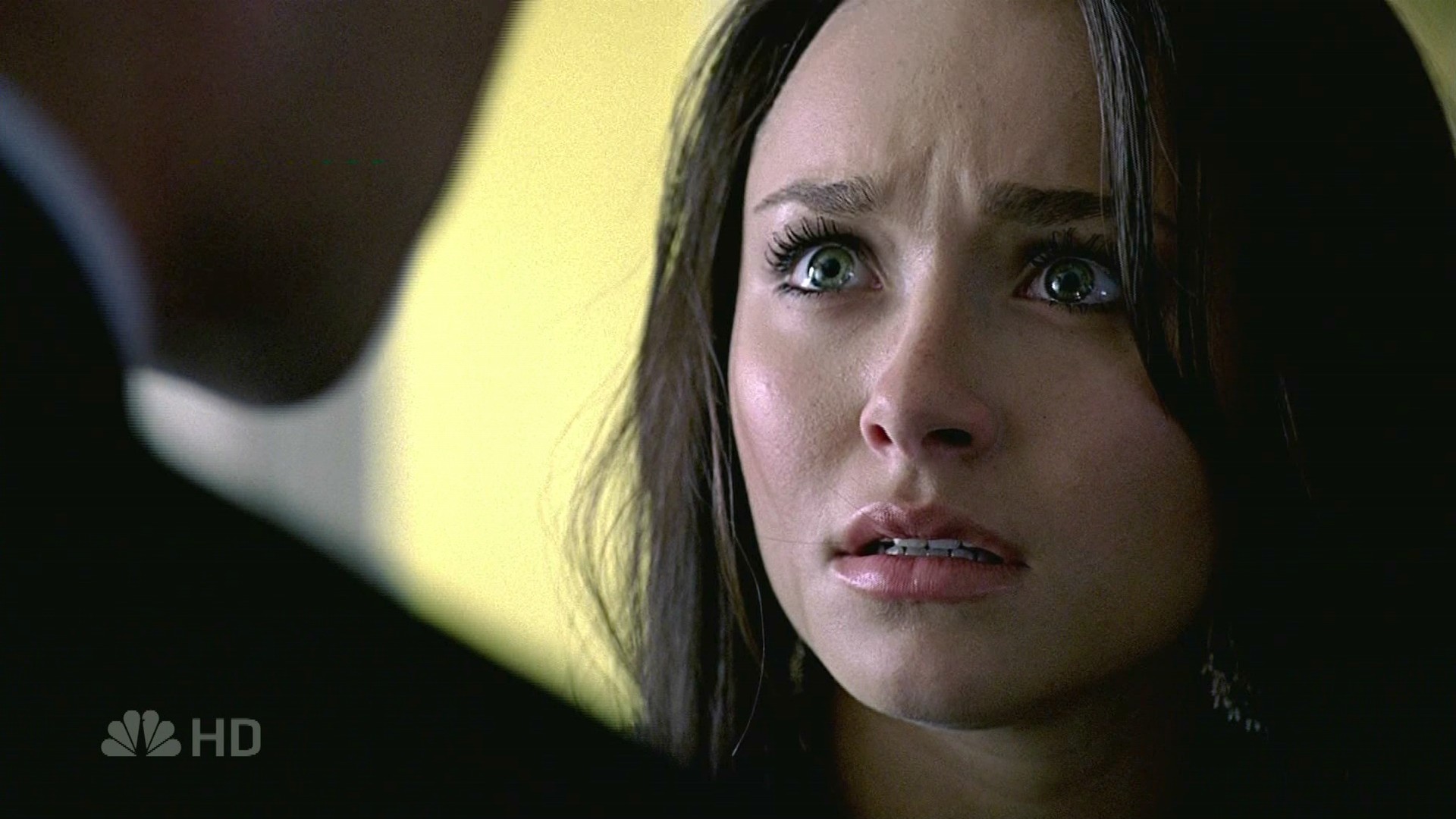 HaydenPanettiere_Heroes_S01E20_HDTV_041.jpg HaydenPanettiere_Heroes_S01E20_HDTV_041.jpg