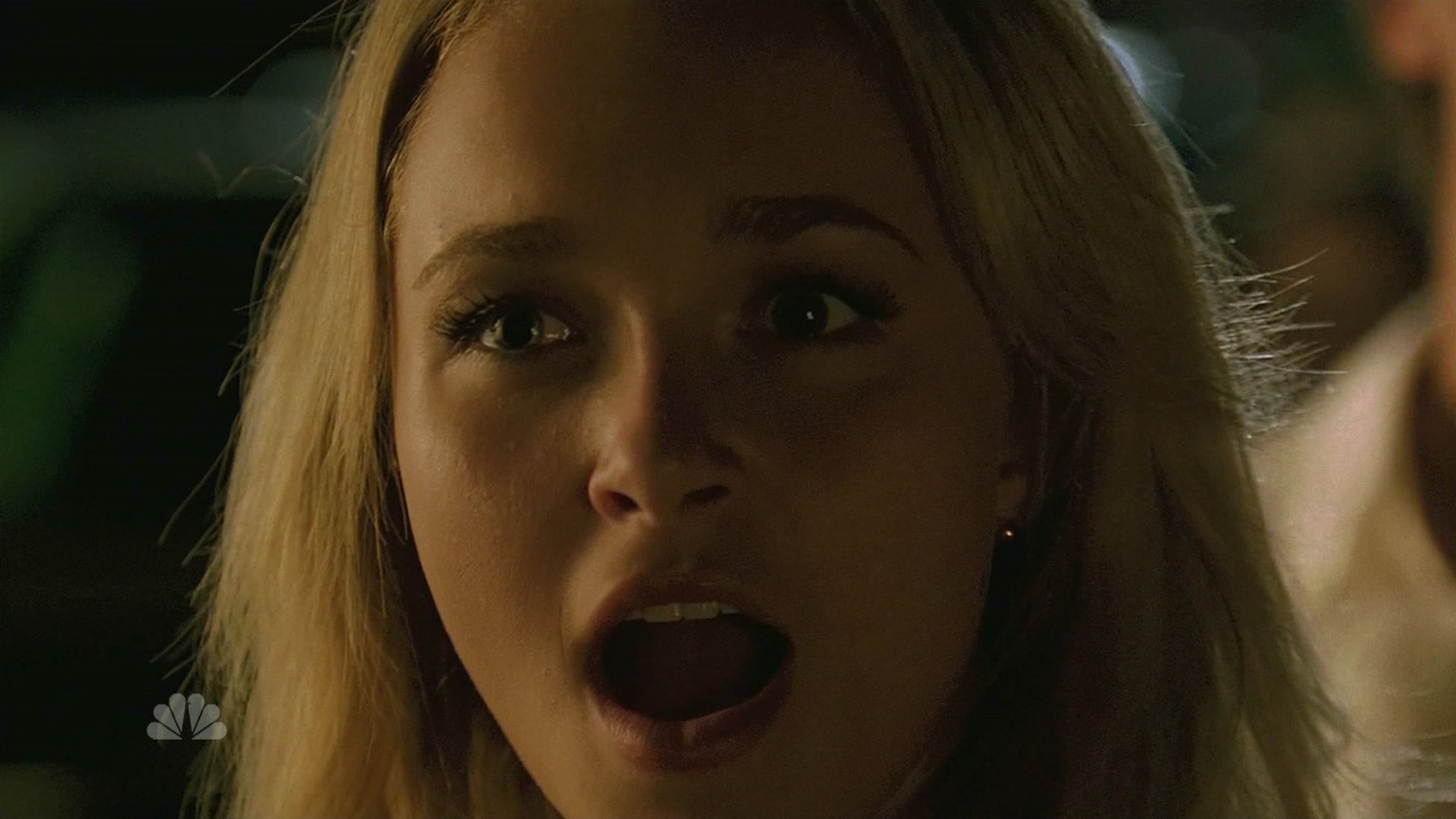 HaydenPanettiere_Heroes_S01E03_HDTV_020.jpg HaydenPanettiere_Heroes_S01E03_HDTV_020.jpg