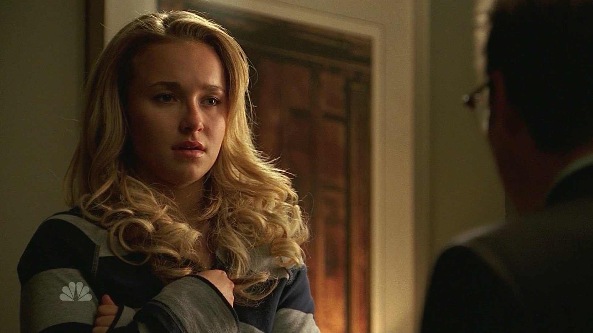 HaydenPanettiere_Heroes_S01E04_HDTV_007.jpg HaydenPanettiere_Heroes_S01E04_HDTV_007.jpg