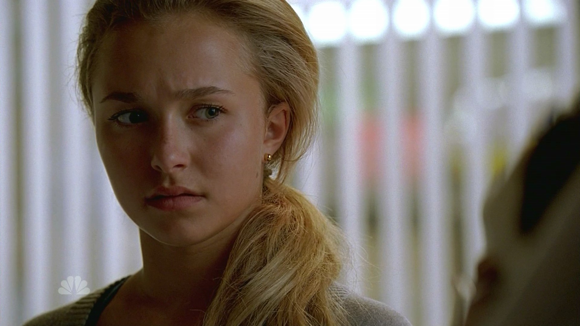 HaydenPanettiere_Heroes_S01E05_HDTV_011.jpg HaydenPanettiere_Heroes_S01E05_HDTV_011.jpg