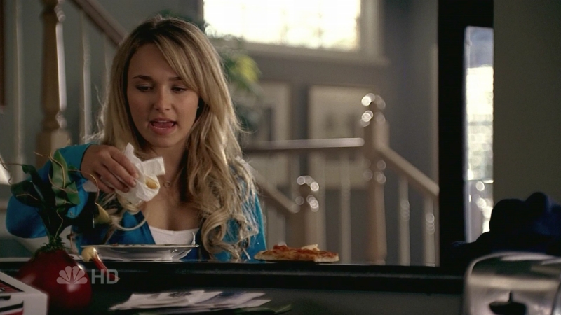 HaydenPanettiere_Heroes_S01E07_HDTV_009.jpg