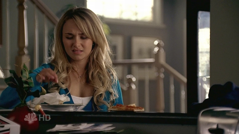 HaydenPanettiere_Heroes_S01E07_HDTV_010.jpg