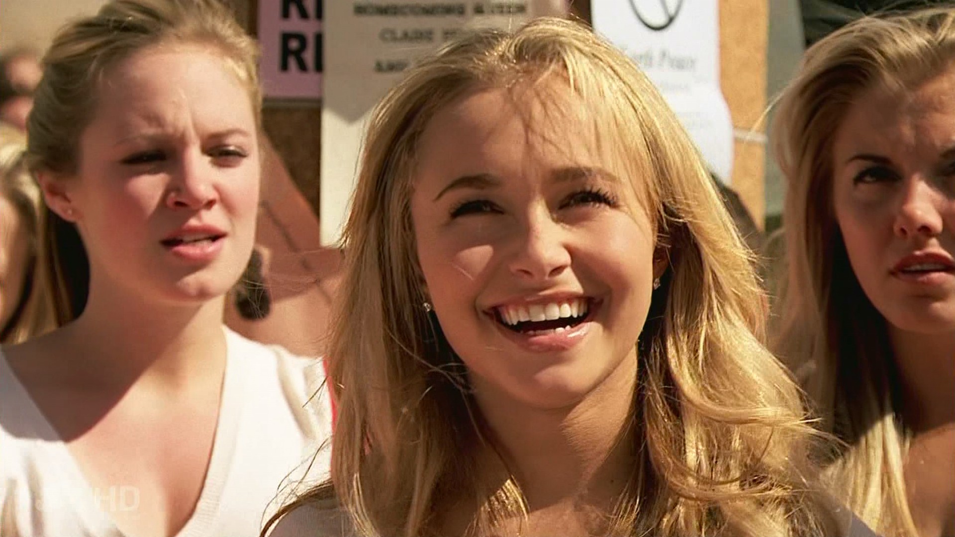 HaydenPanettiere_Heroes_S01E09_HDTV_014.jpg