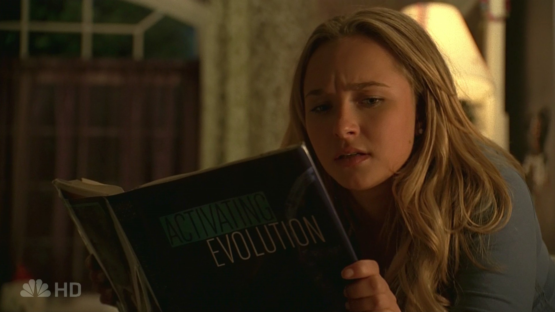 HaydenPanettiere_Heroes_S01E09_HDTV_033.jpg HaydenPanettiere_Heroes_S01E09_HDTV_033.jpg