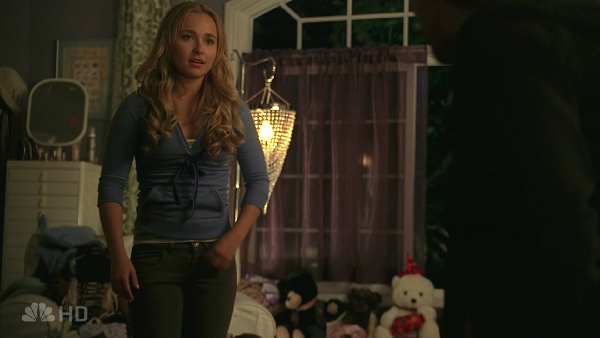 HaydenPanettiere_Heroes_S01E09_HDTV_042.jpg HaydenPanettiere_Heroes_S01E09_HDTV_042.jpg