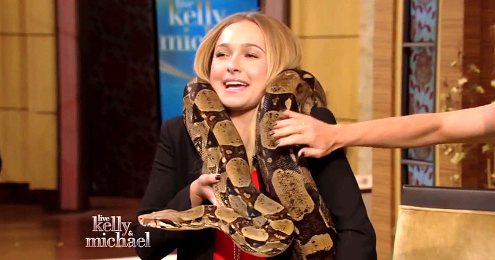 haydenpanettiere_snake_0070.jpg