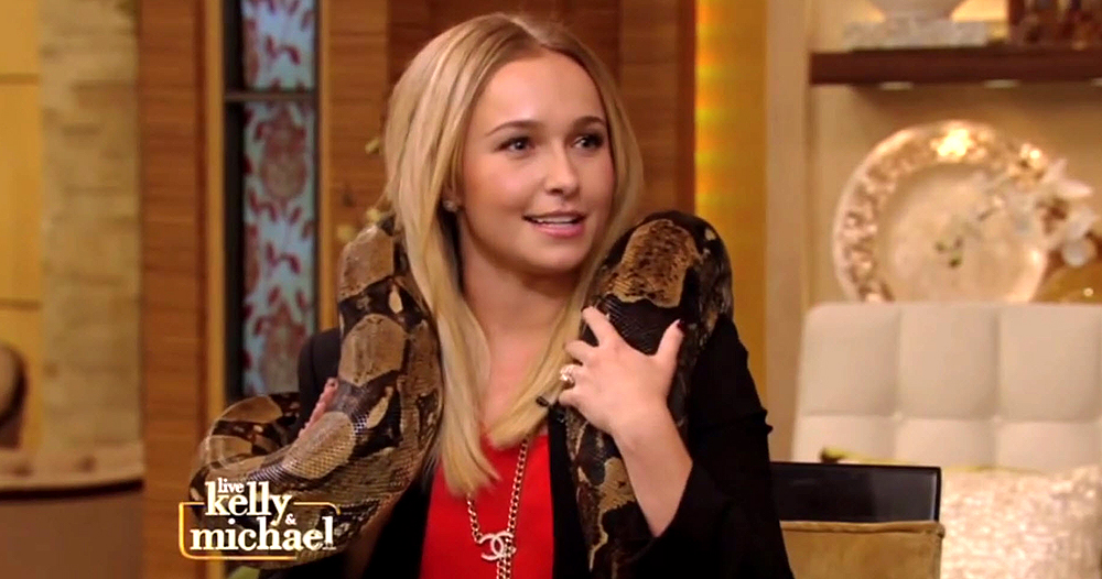 haydenpanettiere_snake_0196.jpg