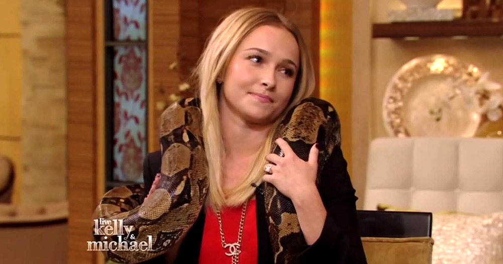 haydenpanettiere_snake_0203.jpg