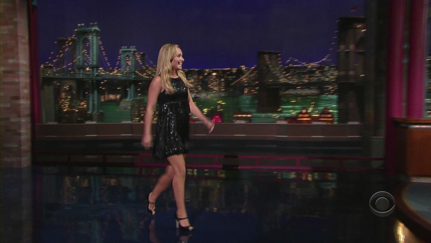 HaydenPanettiere_TLSwDL_2007-08-20_HDTV_004.jpg