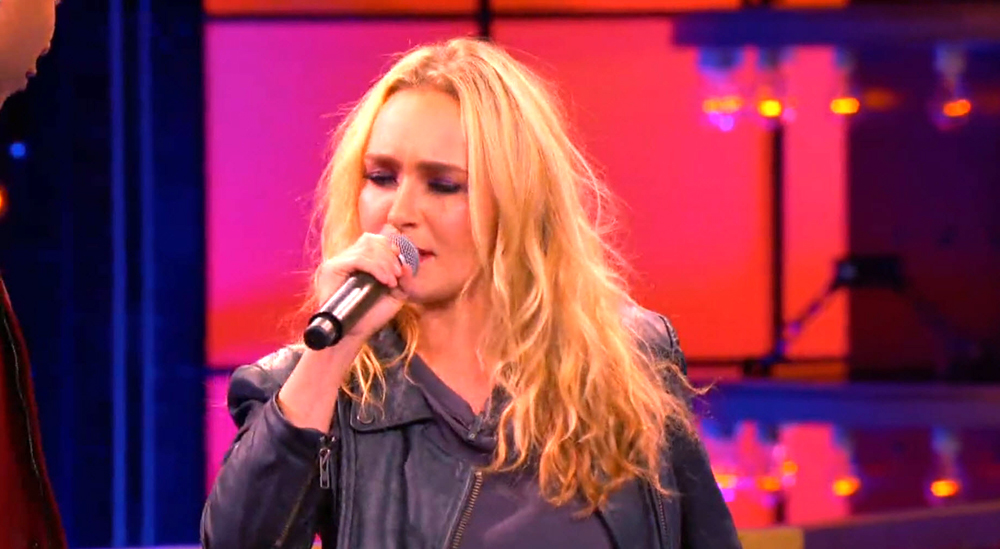haydenpanettiere-lipsync00196.jpg