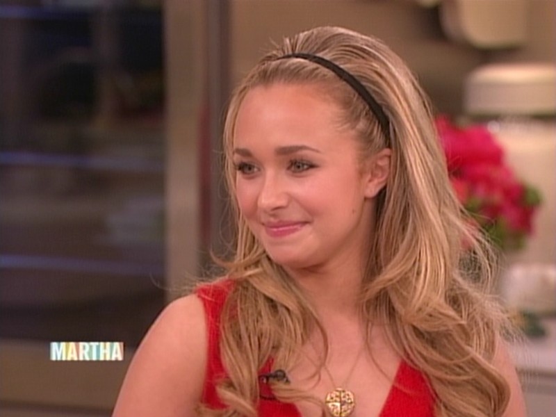 HaydenPanettiere_Martha_2007-05-09_ATSC_030.jpg