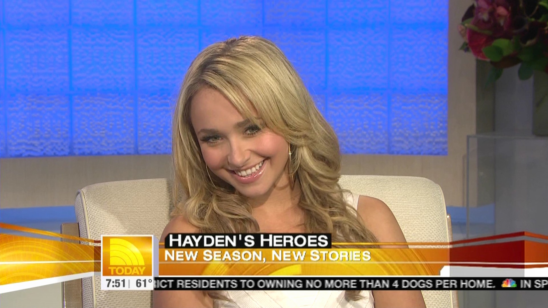 HaydenPanettiere_Today_2007-09-24_HDTV_024.jpg
