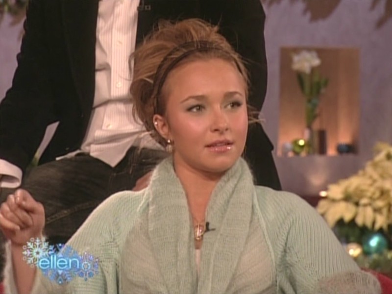 HaydenPanettiere_Ellen_2006-12-04_ATSC_003.jpg