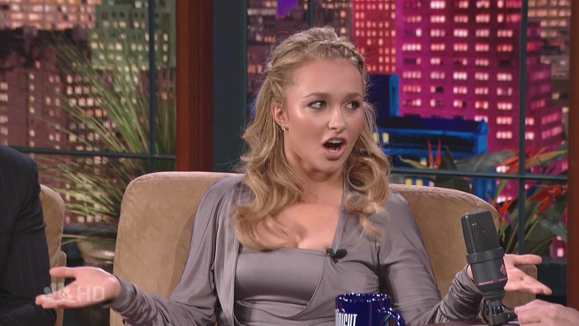 HaydenPanettiere_TTSwJL_2007-04-20_HDTV_042.jpg