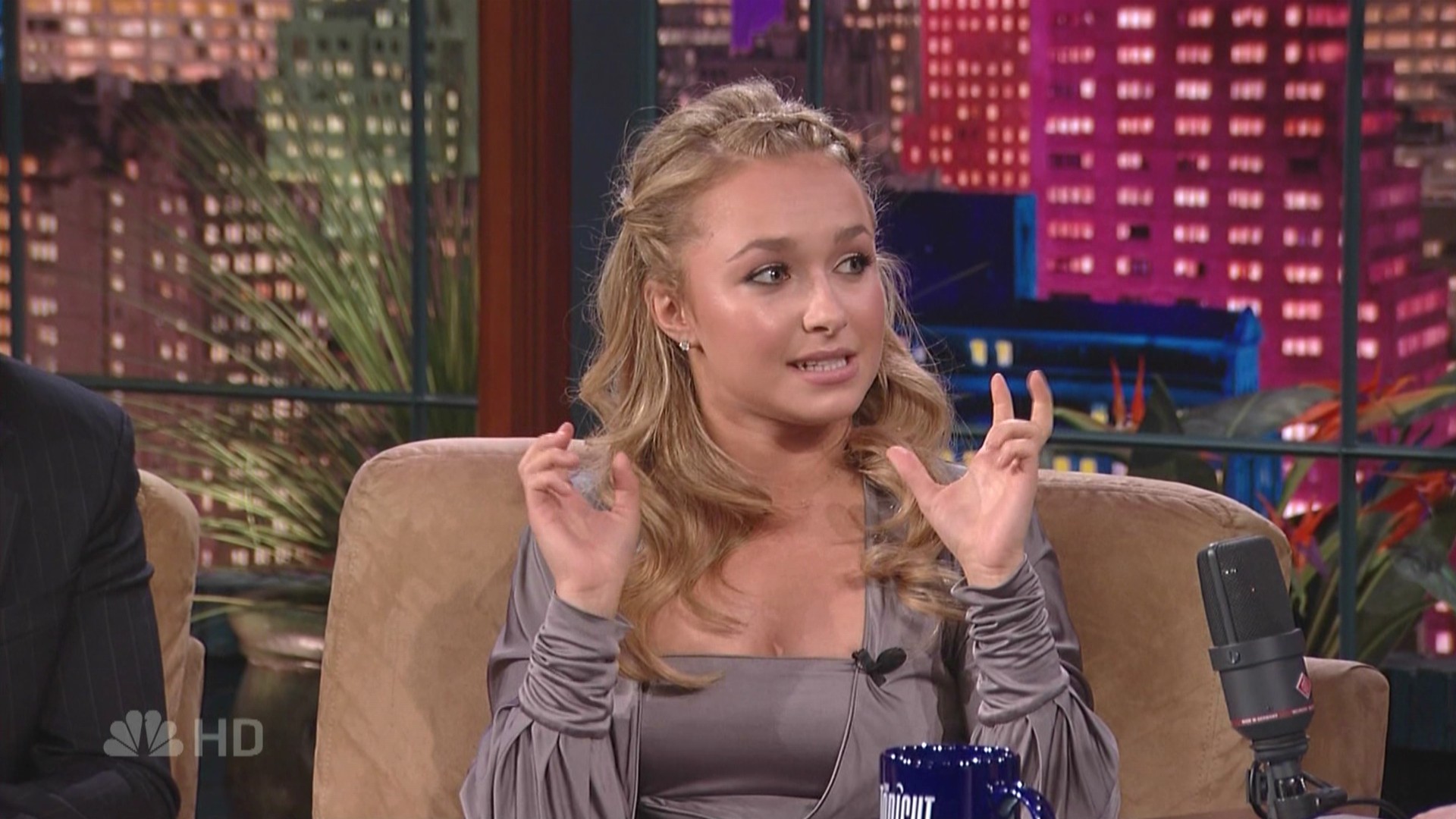 HaydenPanettiere_TTSwJL_2007-04-20_HDTV_048.jpg