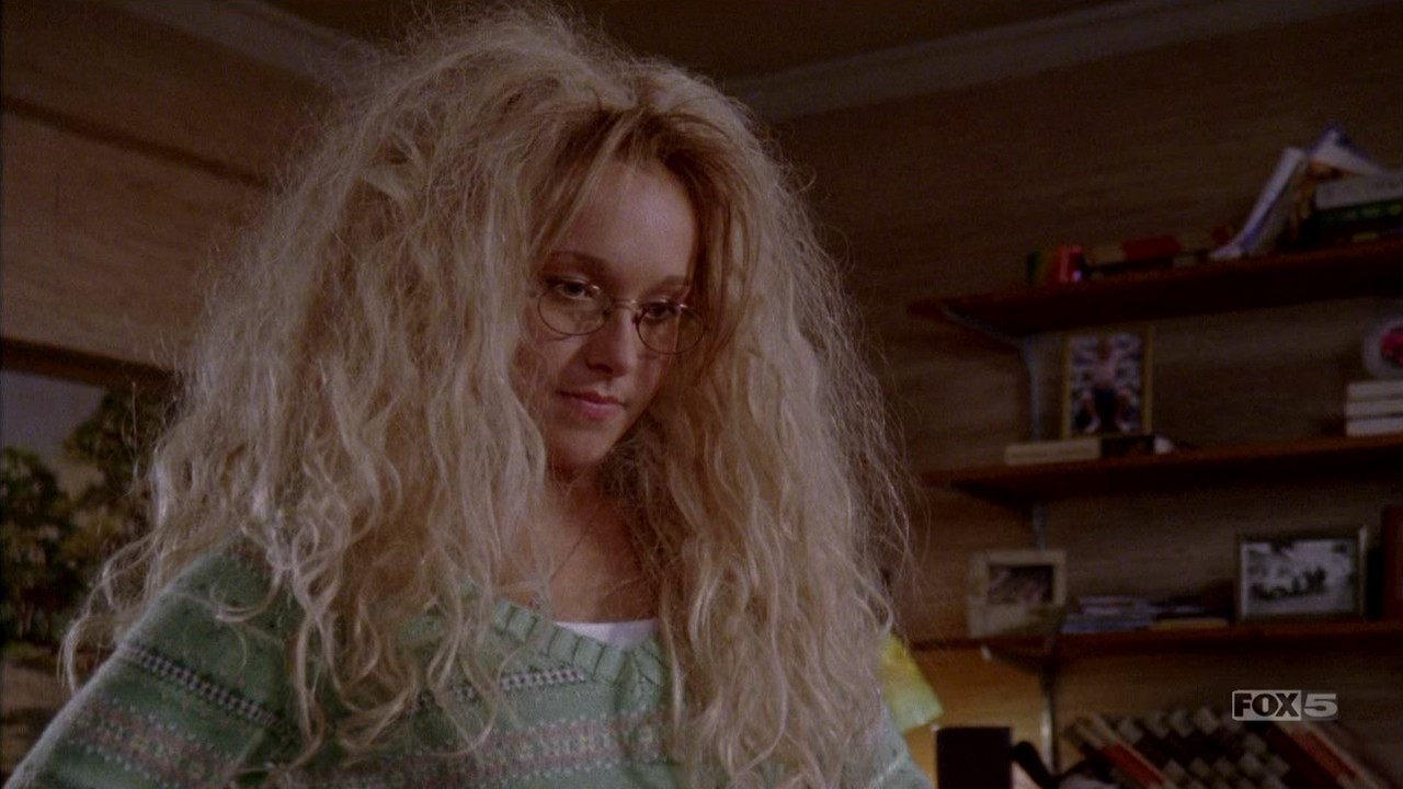 haydenpanettieremitms07e06hdtv17.jpg