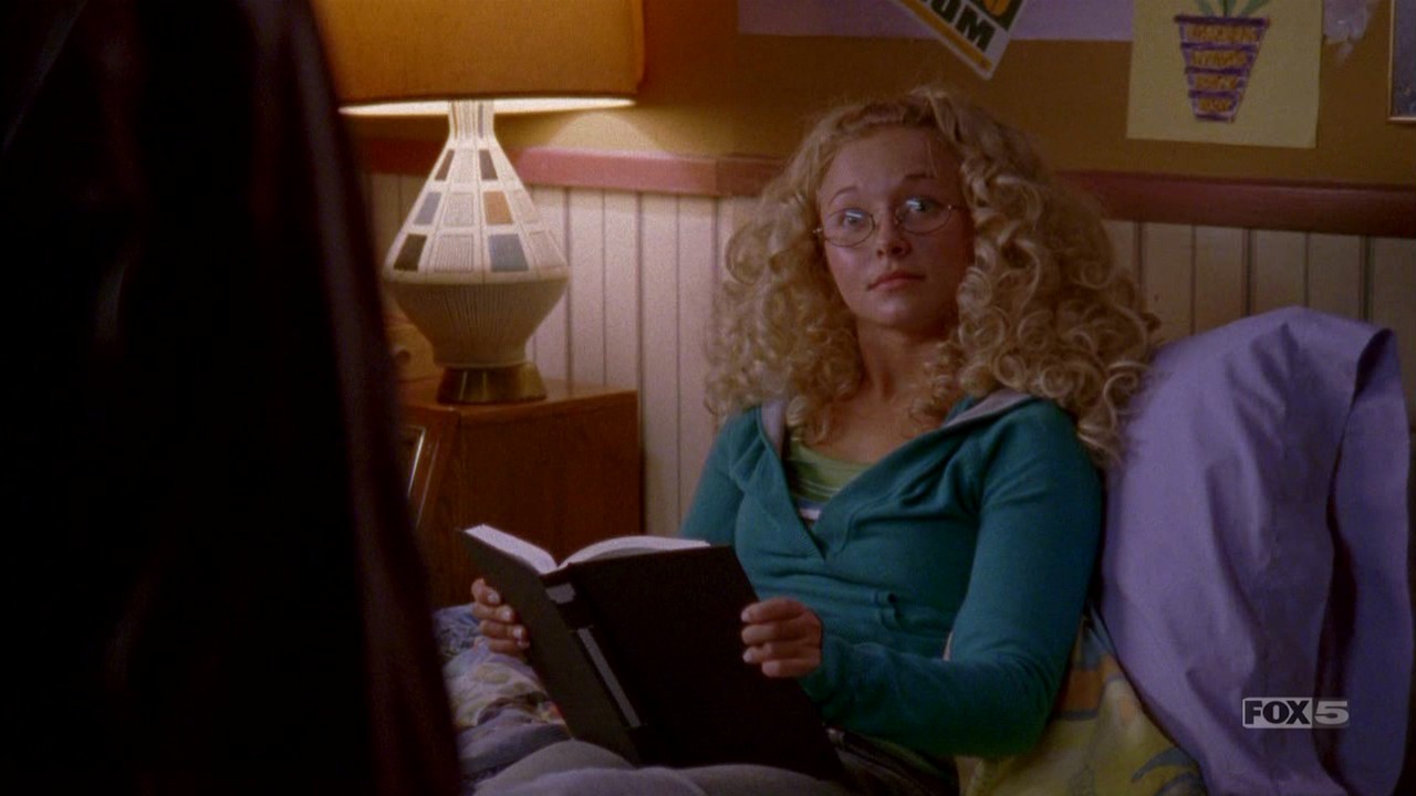 haydenpanettieremitms07e05hdtv30.jpg