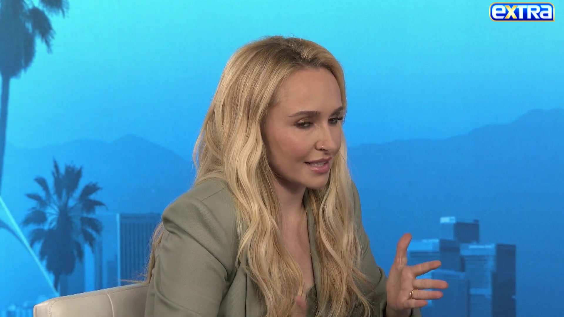 haydenpanettieresource_extratv_000075.jpg